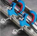 Cable tray guiding rollers